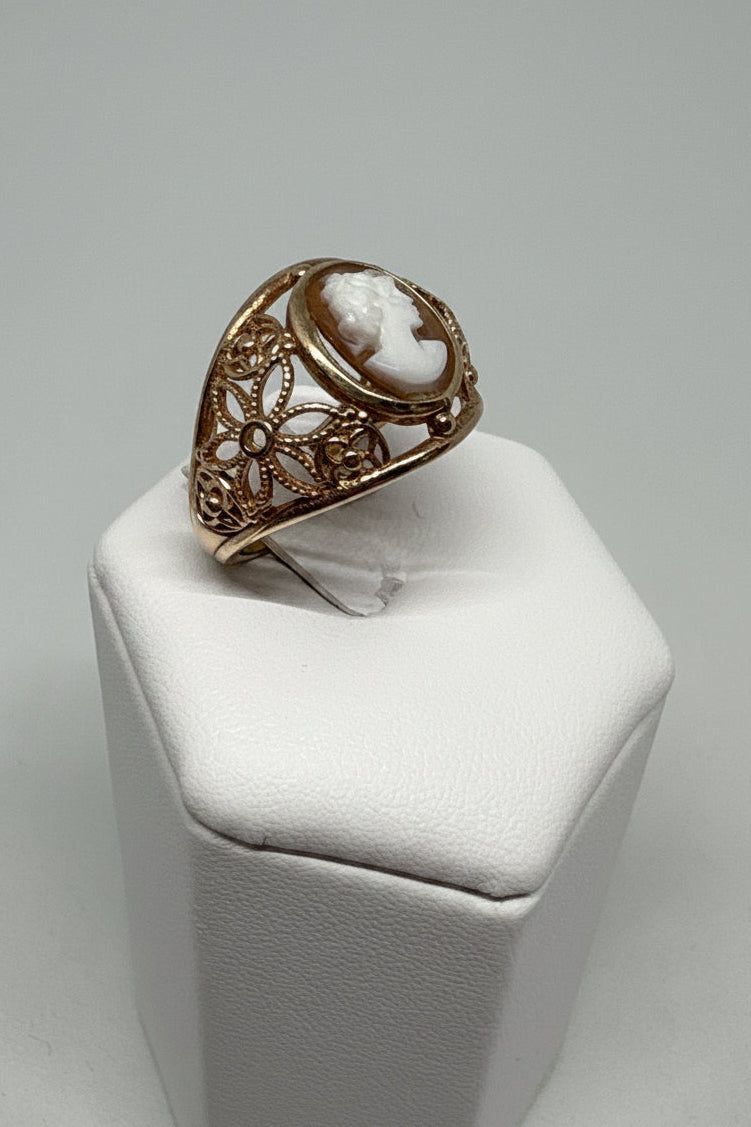 Anello in Cammeo incisione Volto di Donna