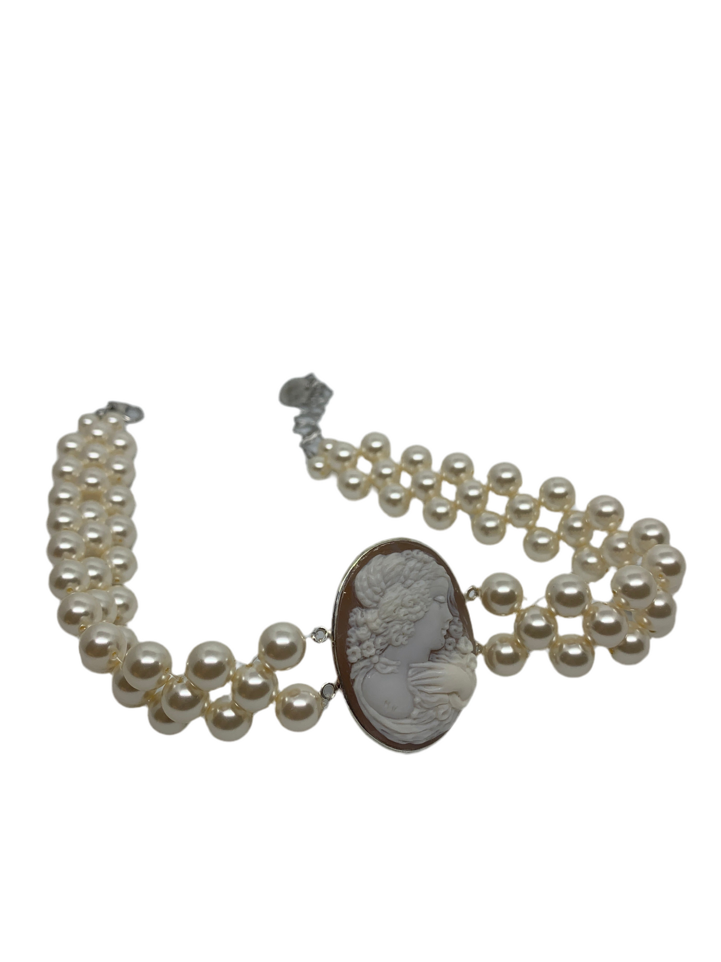 Collana in Cammeo Artistico Profilo di Donna con Dettaglio della Mano