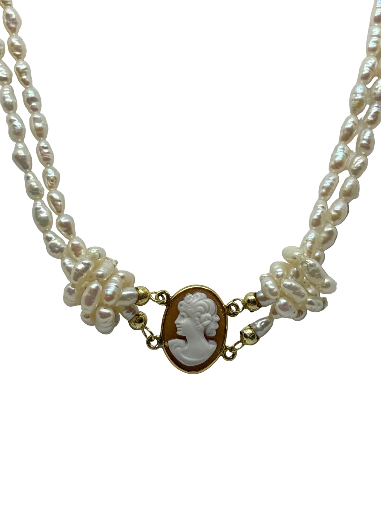 Collana in Perle e Cammeo incisione "Profilo di Donna"