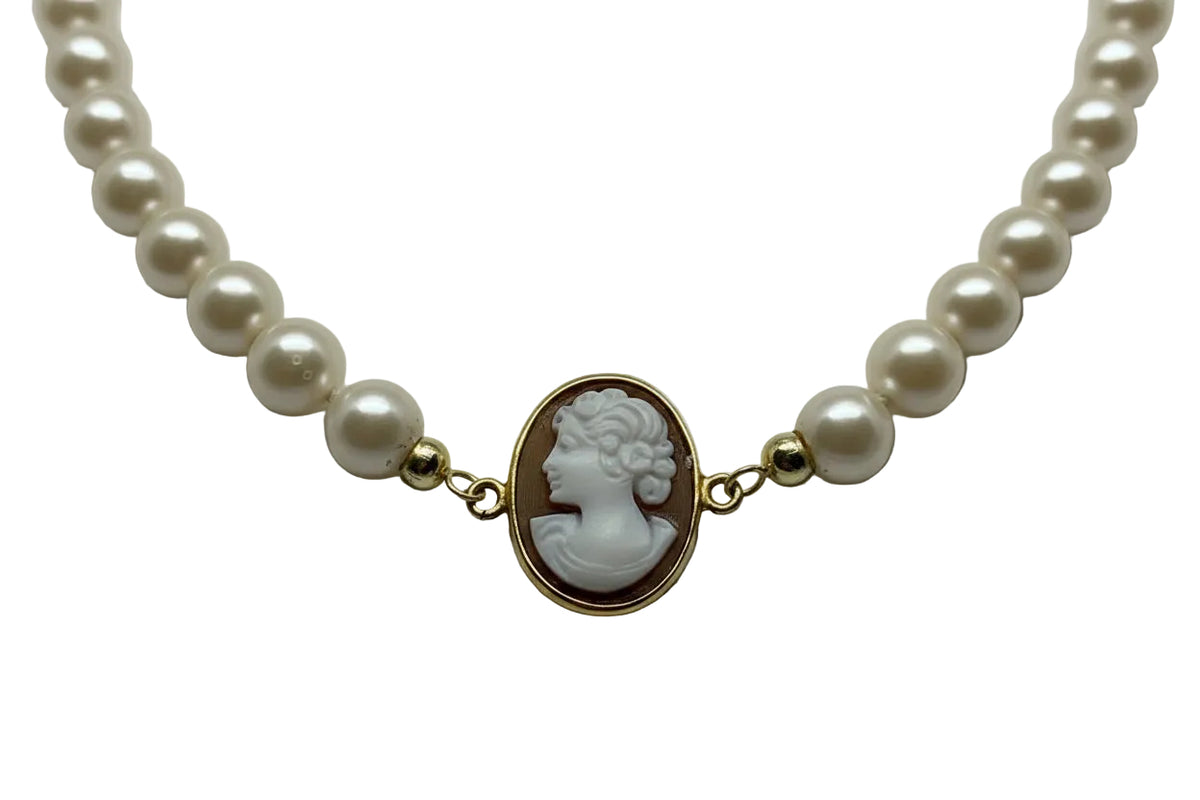 Collana in Perle e Cammeo incisione "Profilo di Donna"