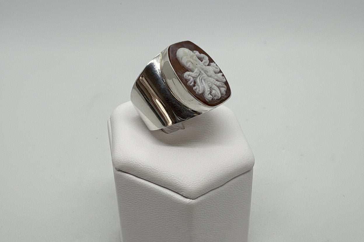 Anello in Cammeo Artistico incisione "Polpo"
