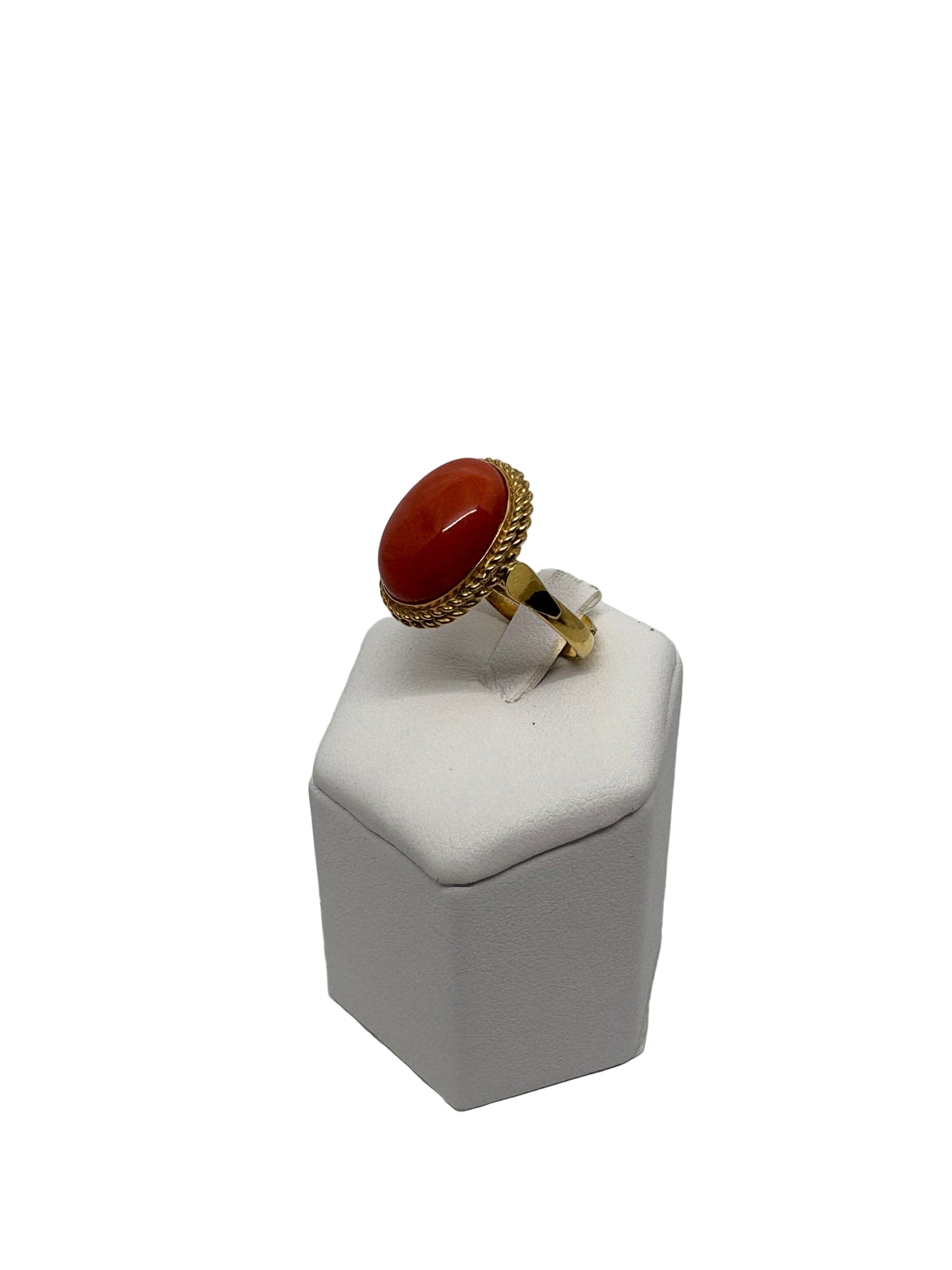 Anello in Spola di Corallo