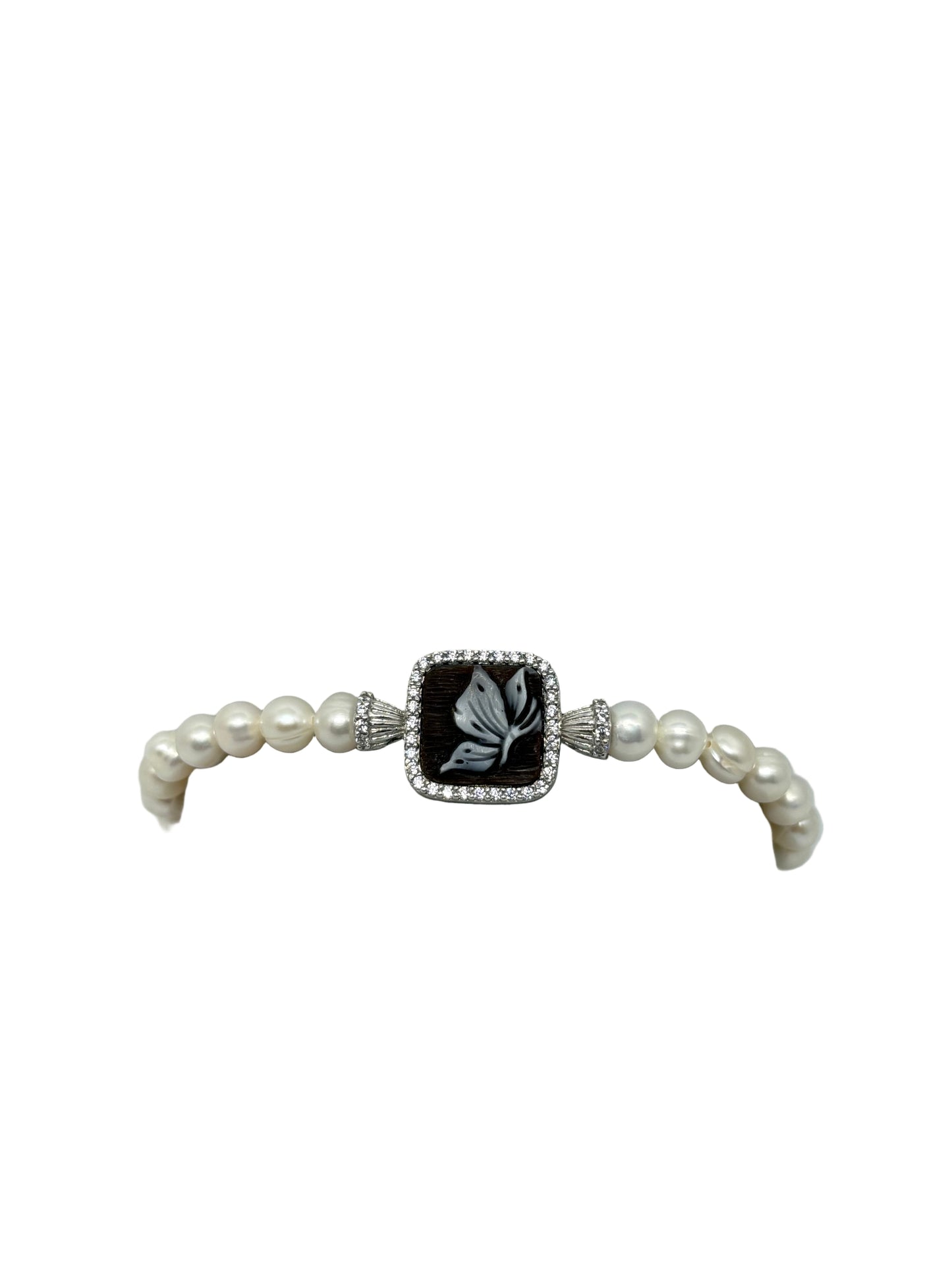 Bracciale in Perle e Cammeo incisione "Farfalla"