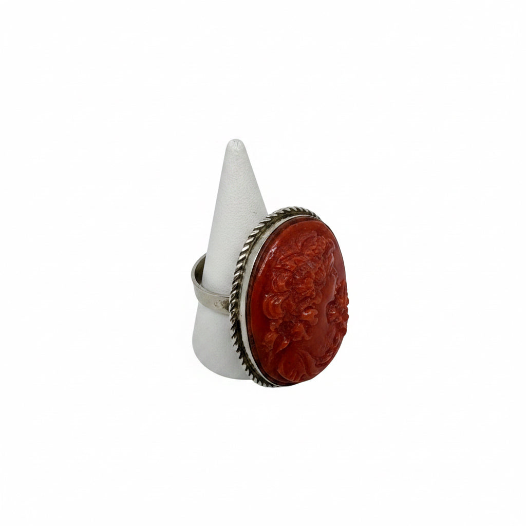 Anello in Cammeo e Pasta di Corallo