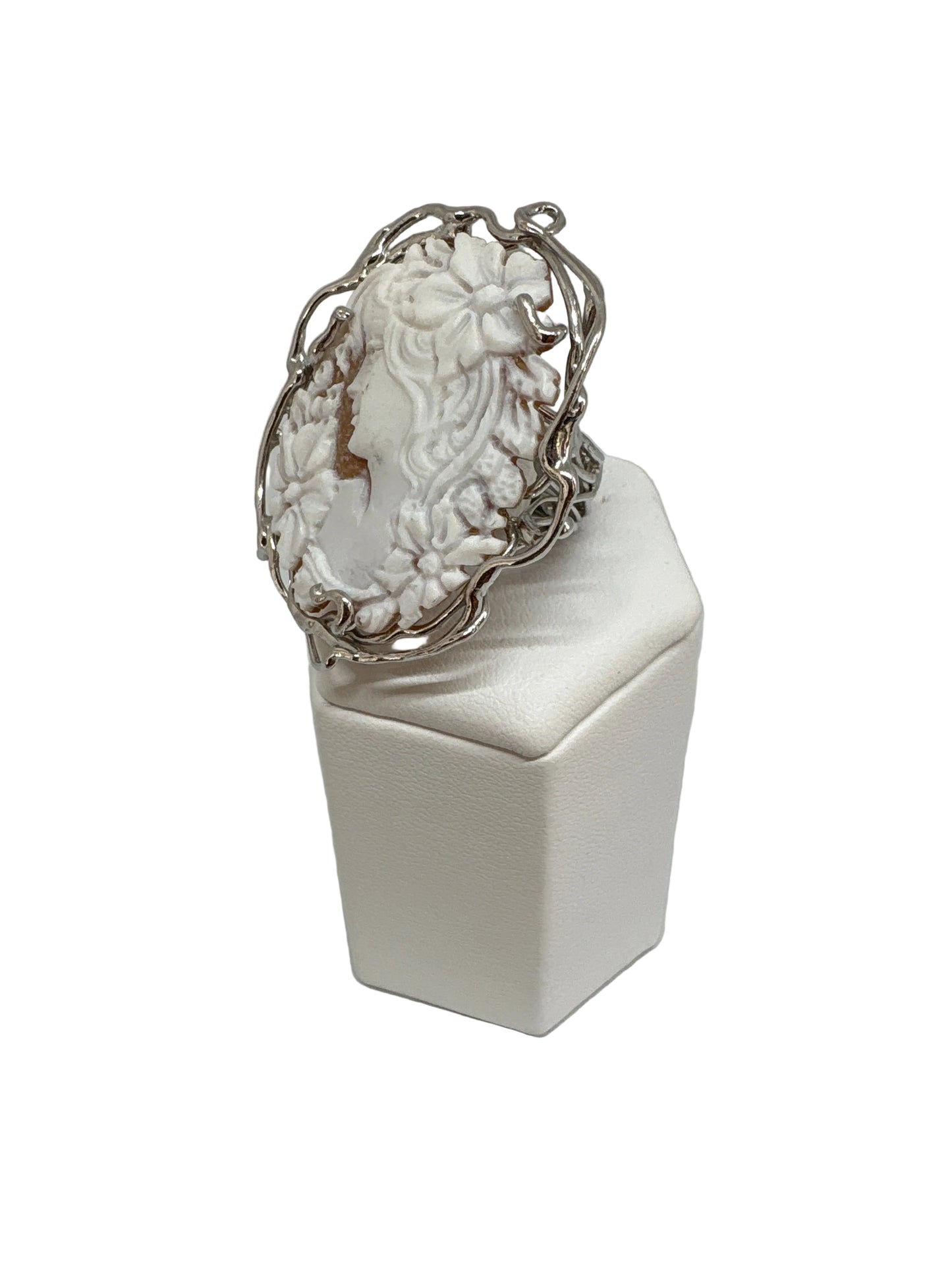 Anello in Cammeo incisione Volto di Donna