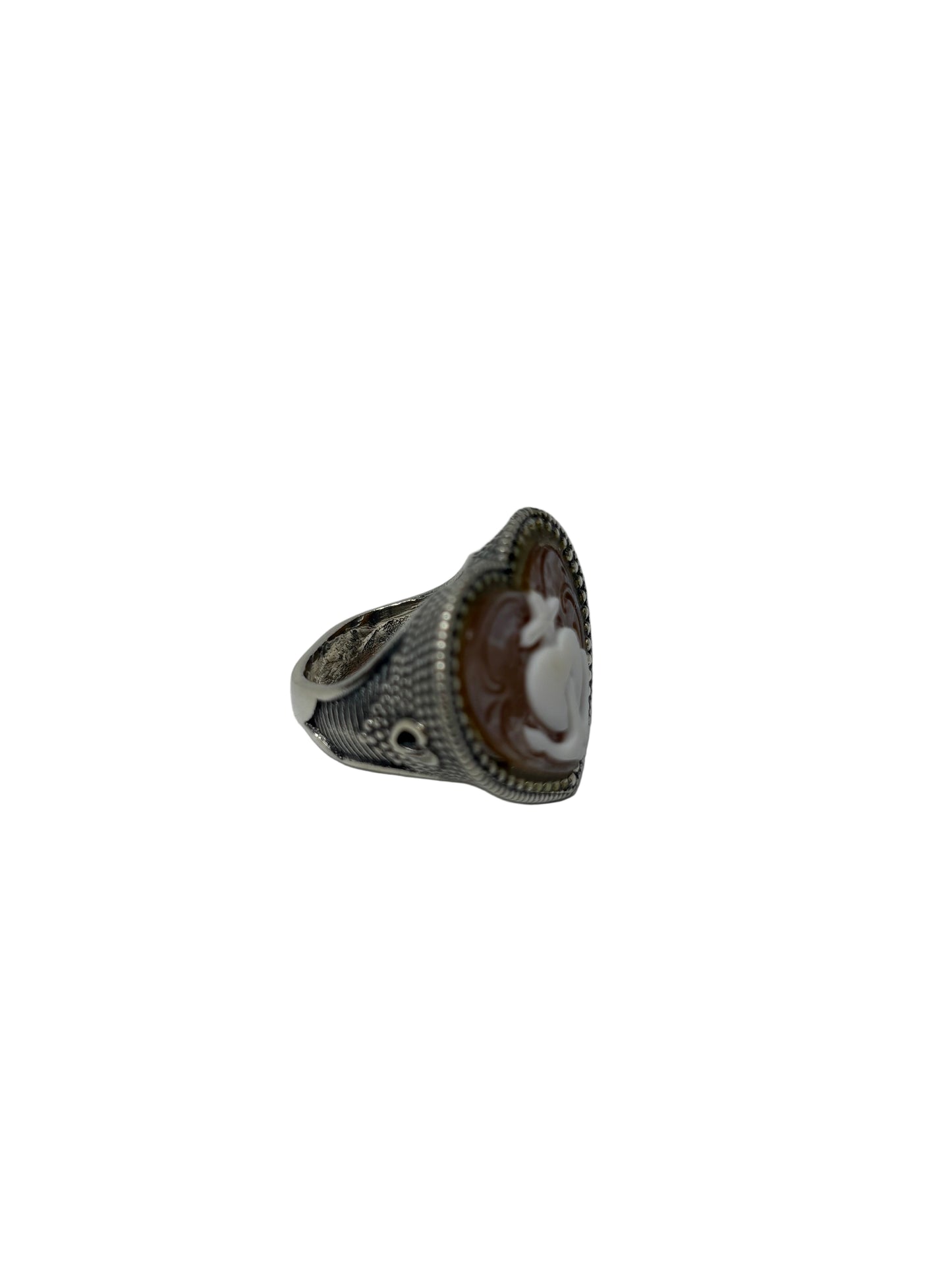 Anello in Cammeo Incisione "Cuore Sacro"
