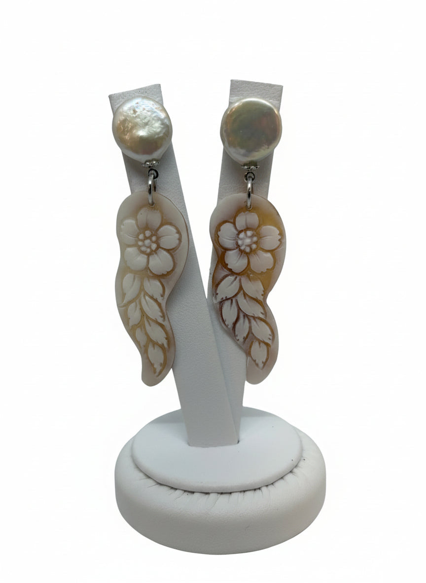 Orecchini in Cammeo Incisione "Corno Floreale"