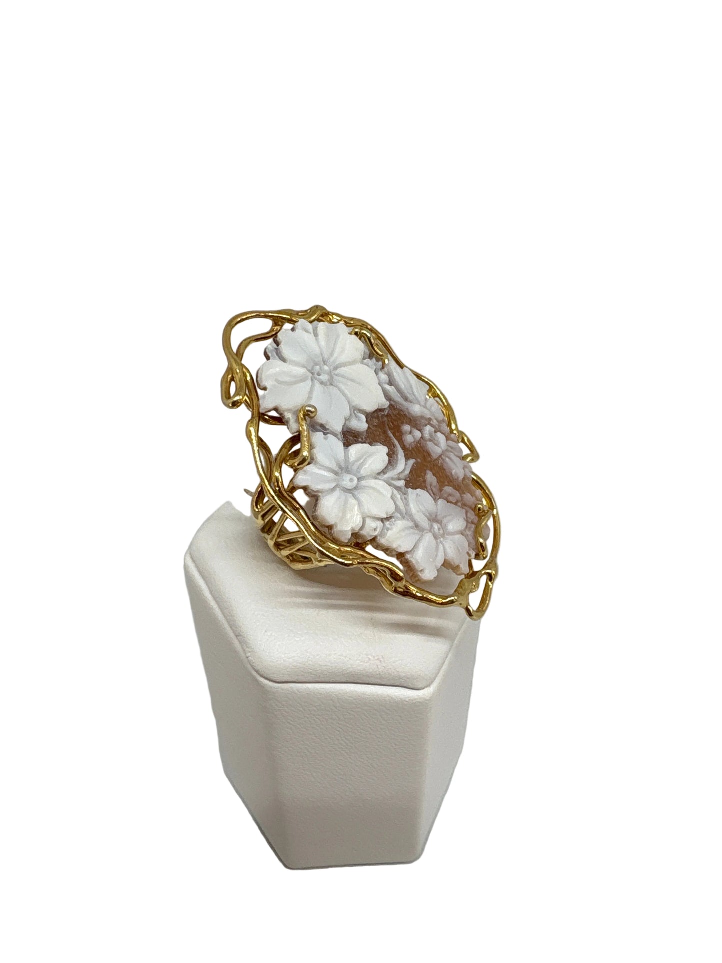 Anello in Cammeo incisione Fiori