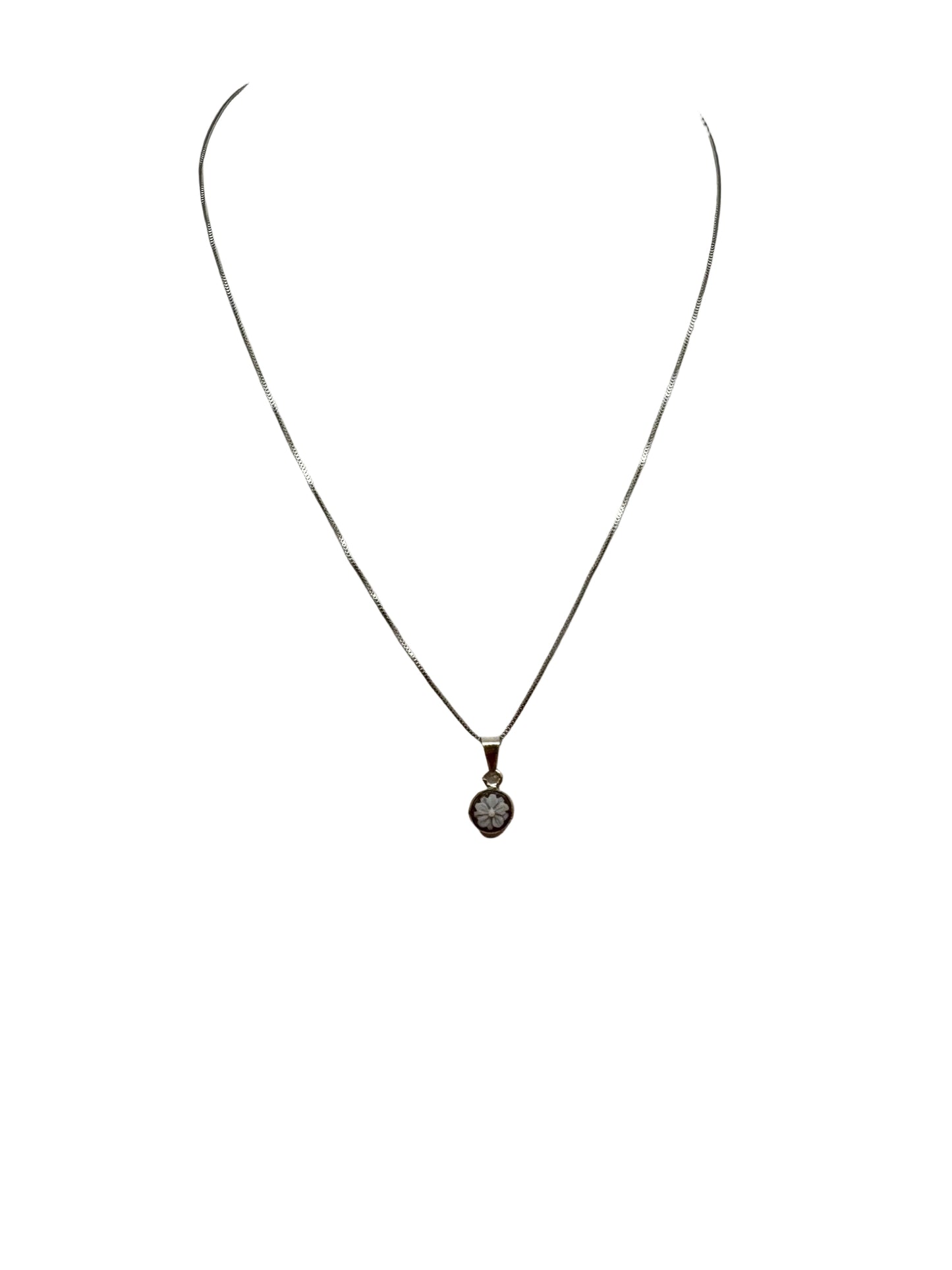 Pendente in Cammeo incisione "Fiore"
