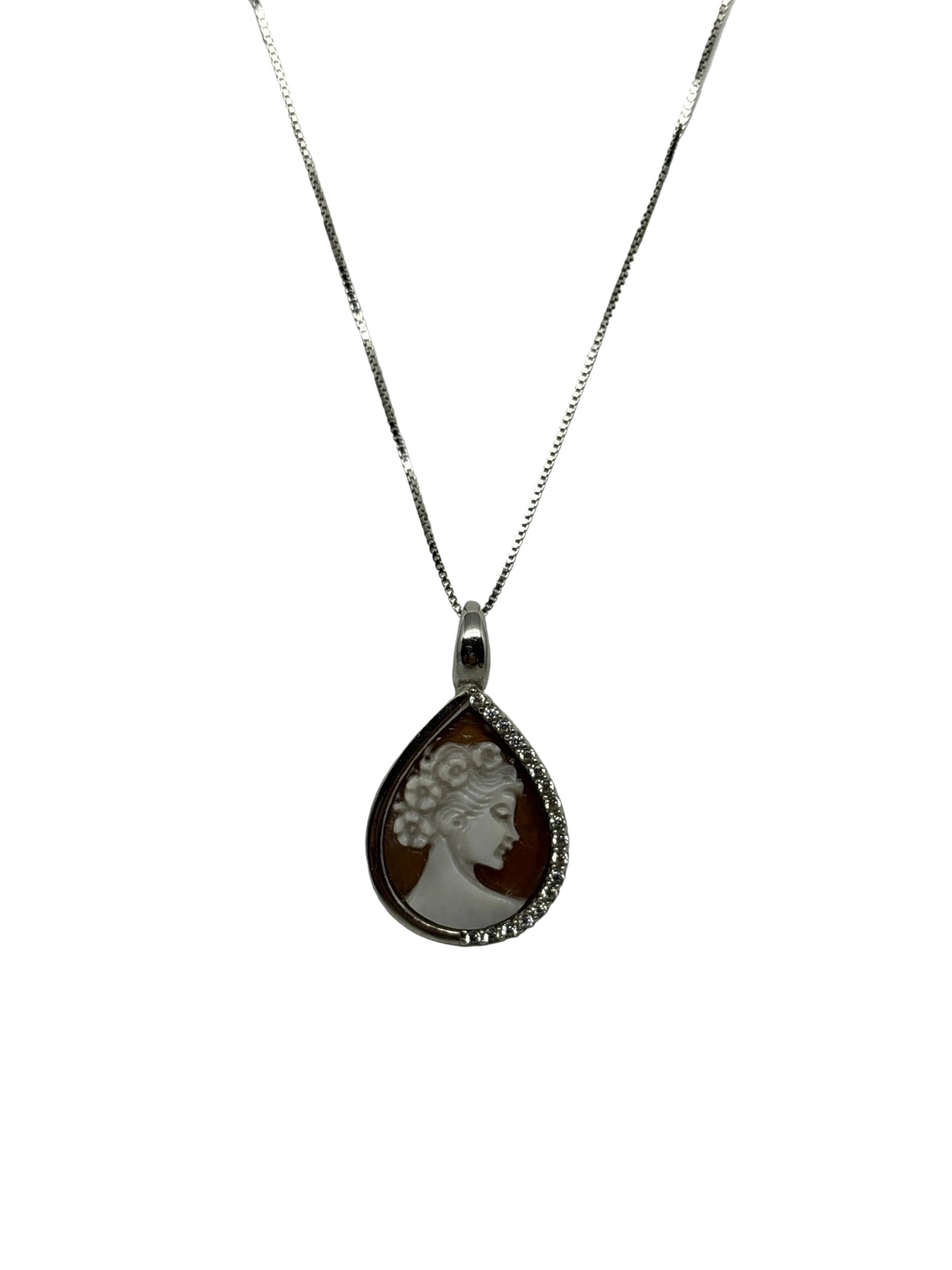 Collana in Cammeo incisione "Profilo di Donna"