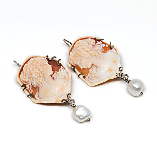 Orecchini Cammeo con Perle Volto di Donna
