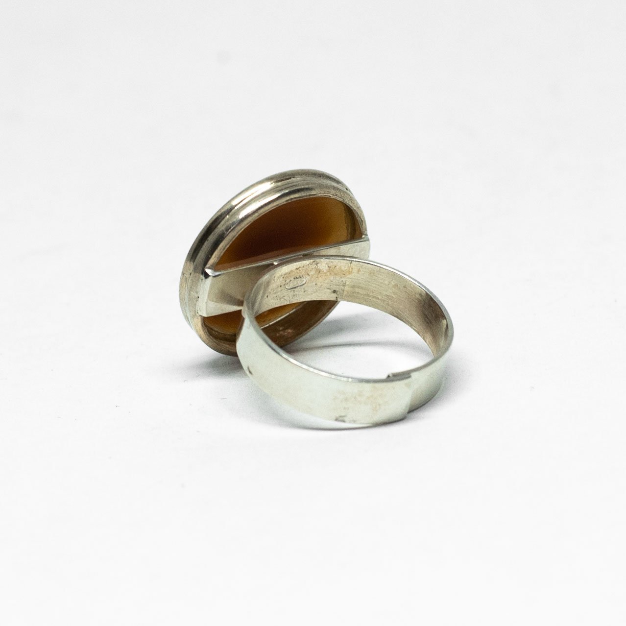Cameo Ring Profile Woman