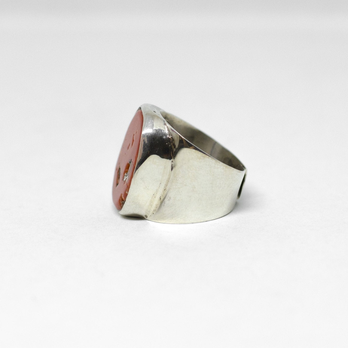 Ring with red coral