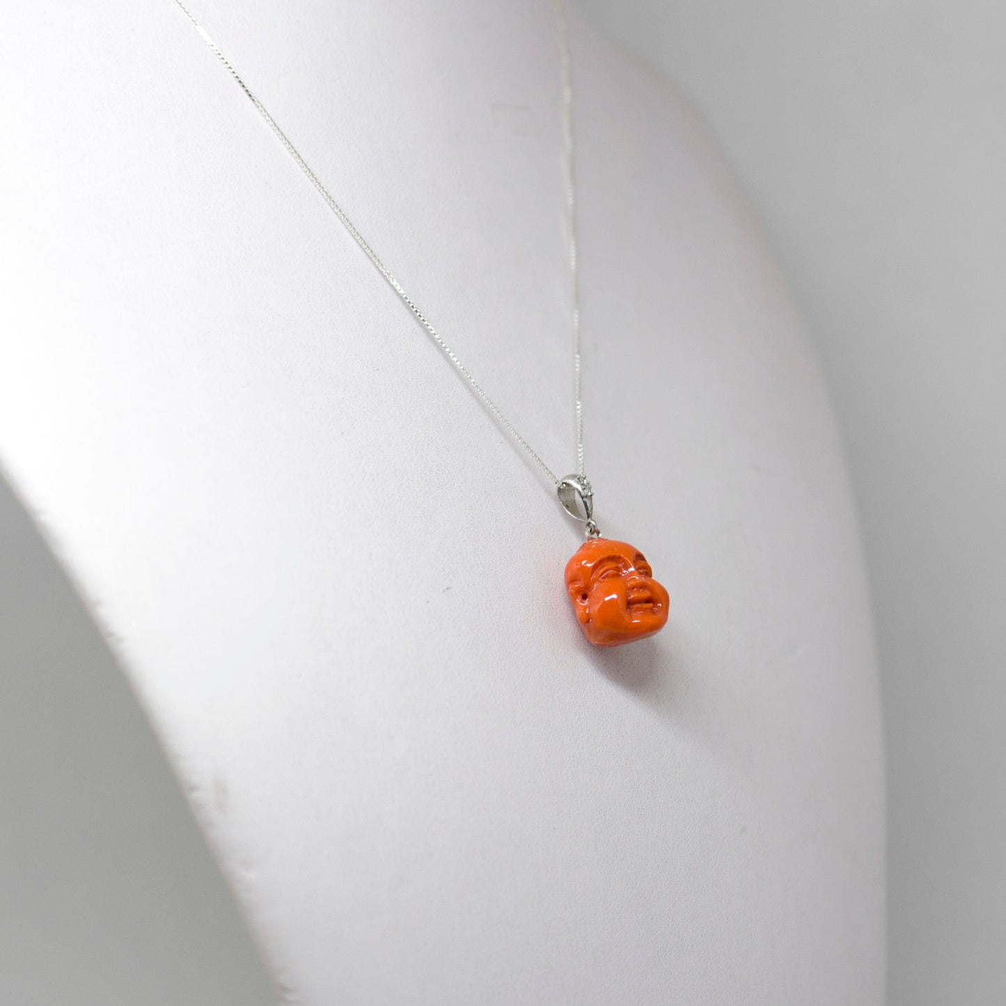 Pendente in Corallo 'Volto di Buddha'