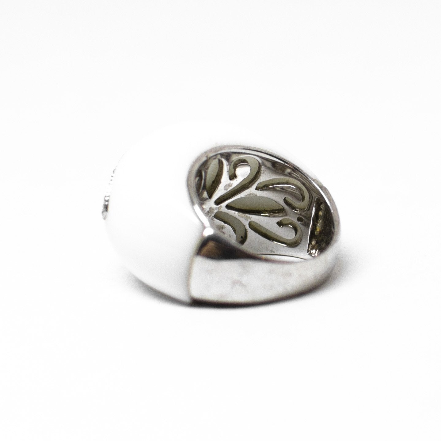 Agate and zirconia ring