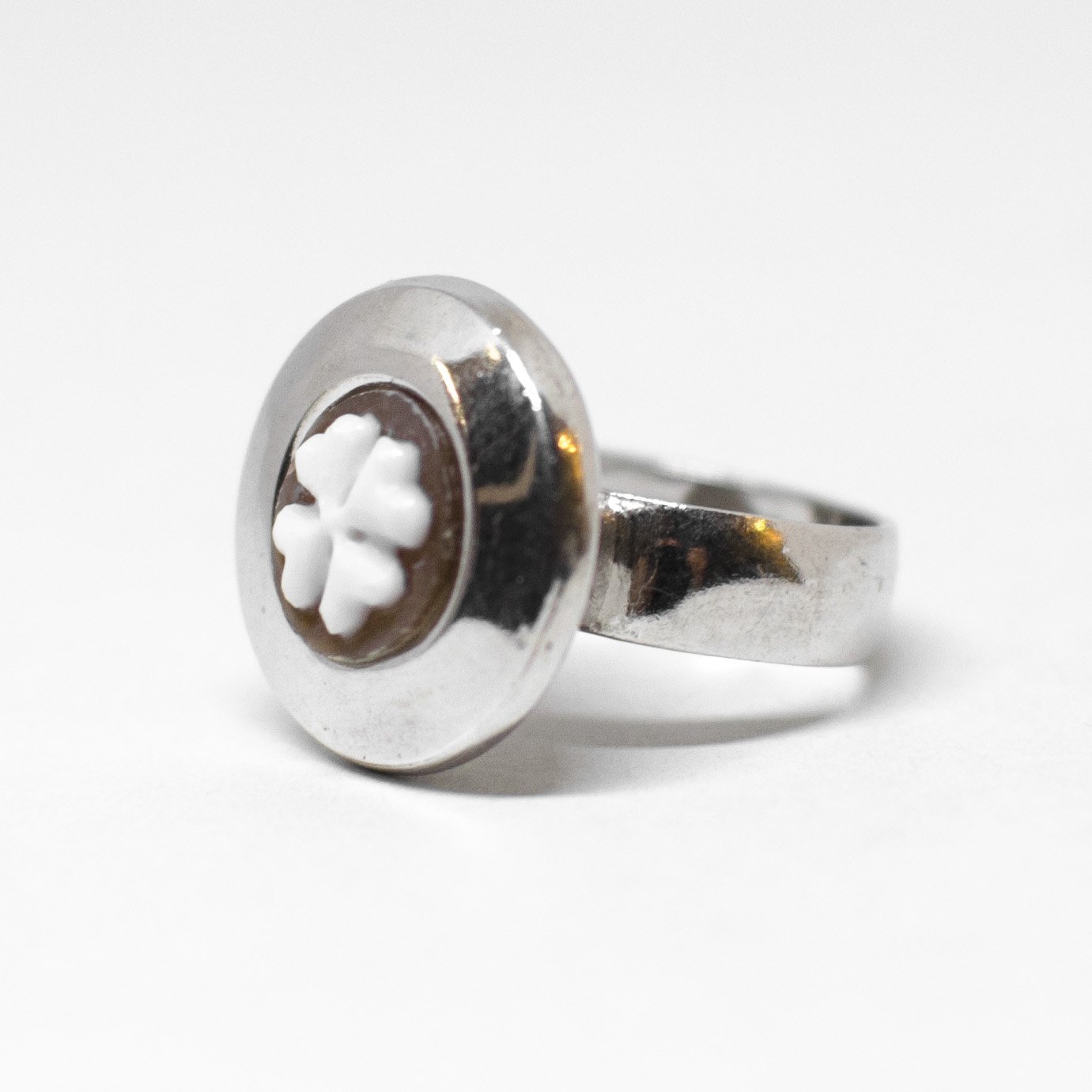 Lucky Four Leaf Clover Cameo Ring