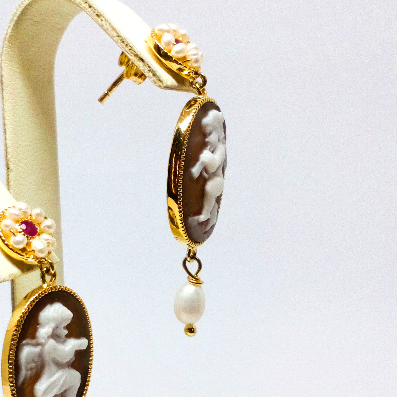 Orecchini Cameo Italiano Anastasia Cammeo Putto