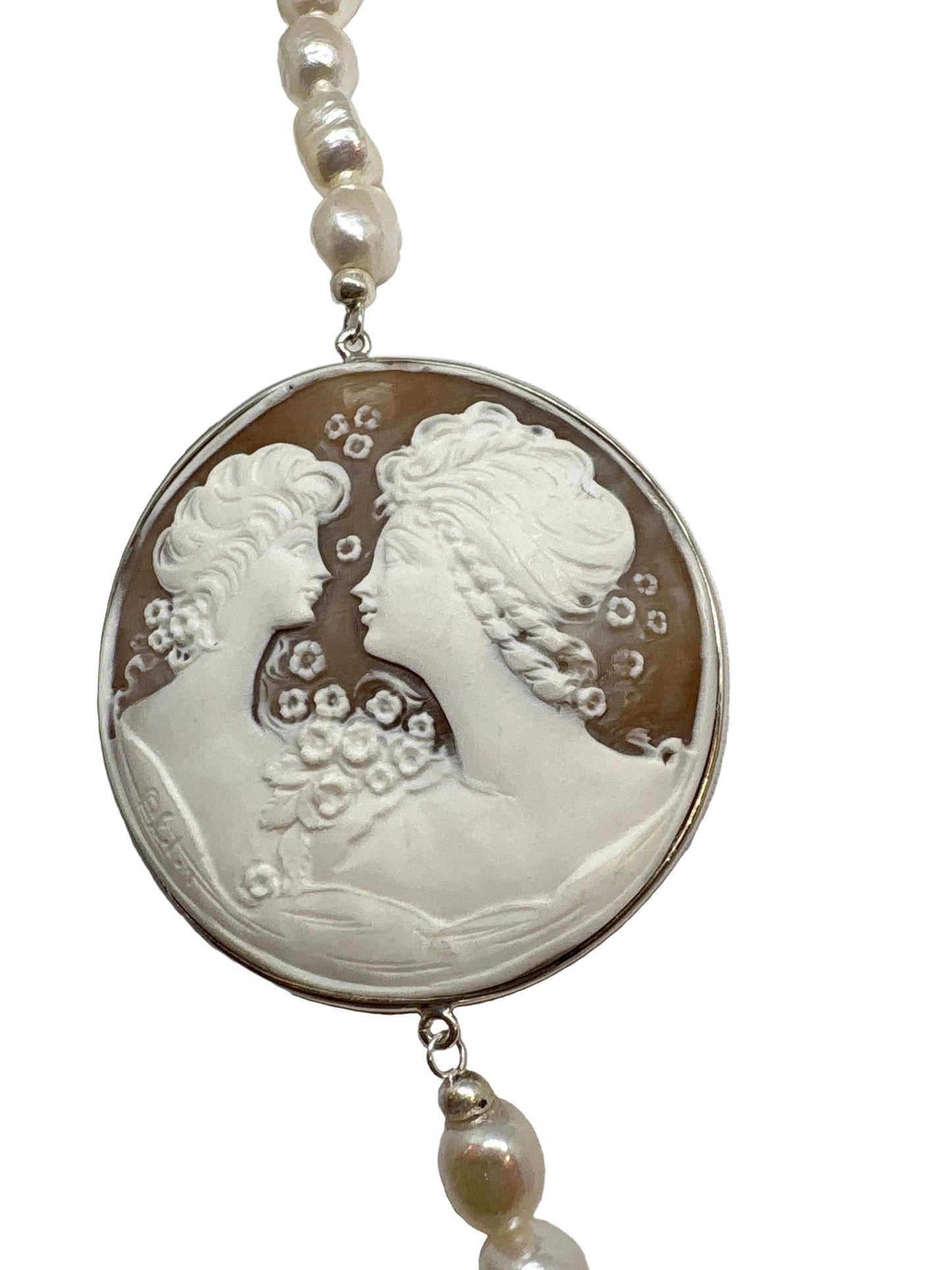Collana in Perle e Cammeo incisione "Sorelle"