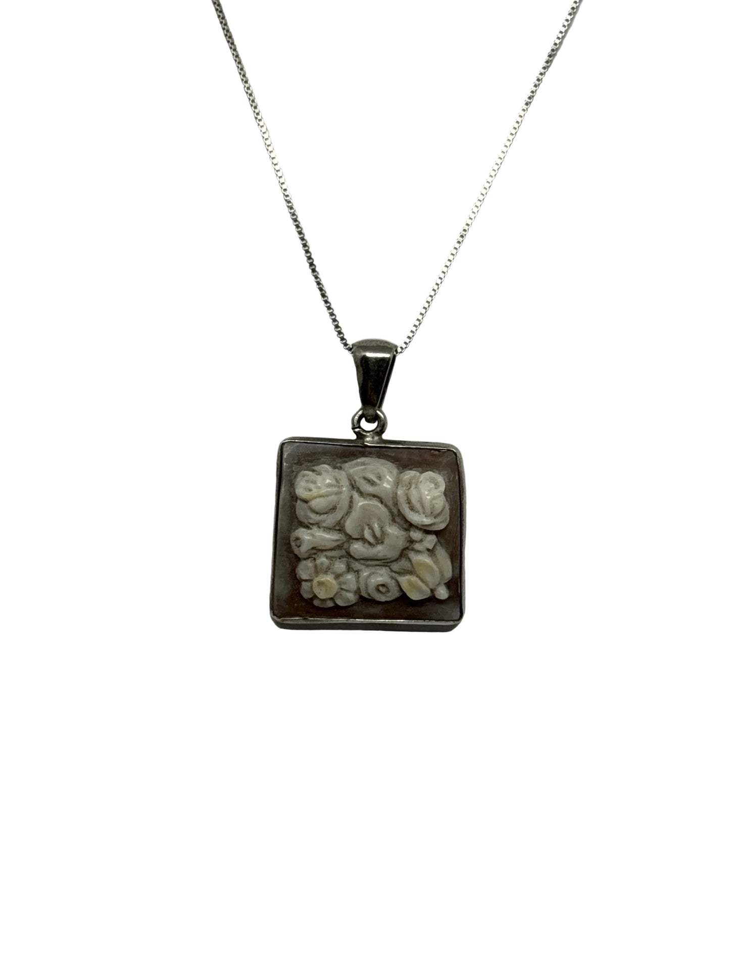 Pendente in Cammeo Artistico incisione "Fiori"
