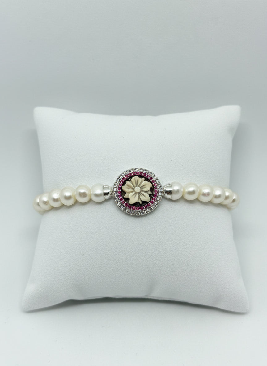Bracciali in Perle e Cammeo incisione "Fiore"