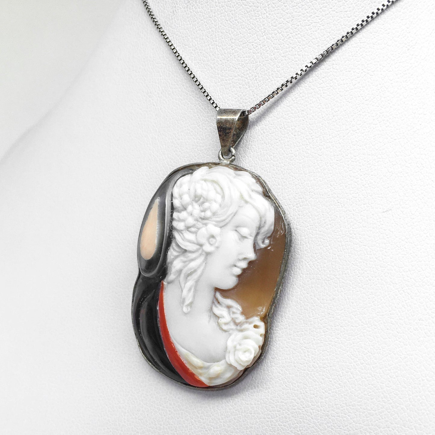 Artistic Cameo Pendant with Coral and Mother of Pearl Grafts