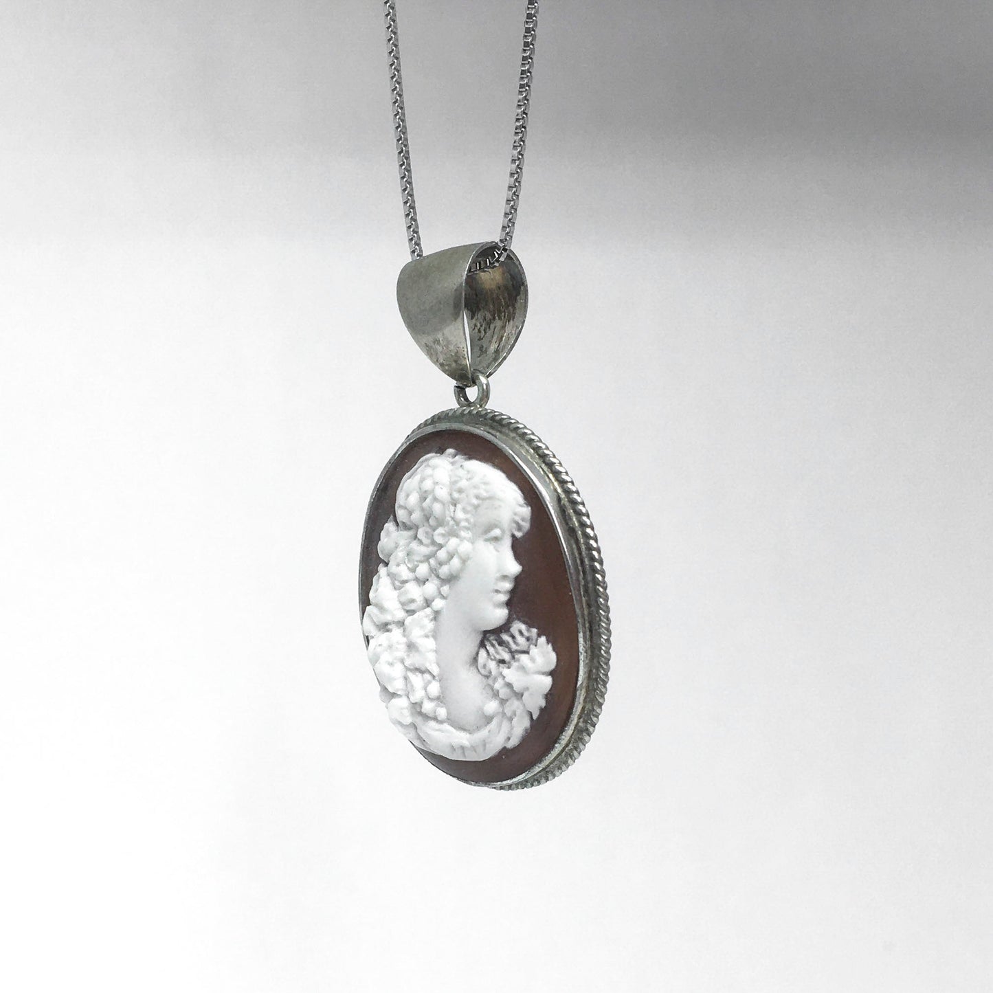 Pendente Cammeo Profilo Donna