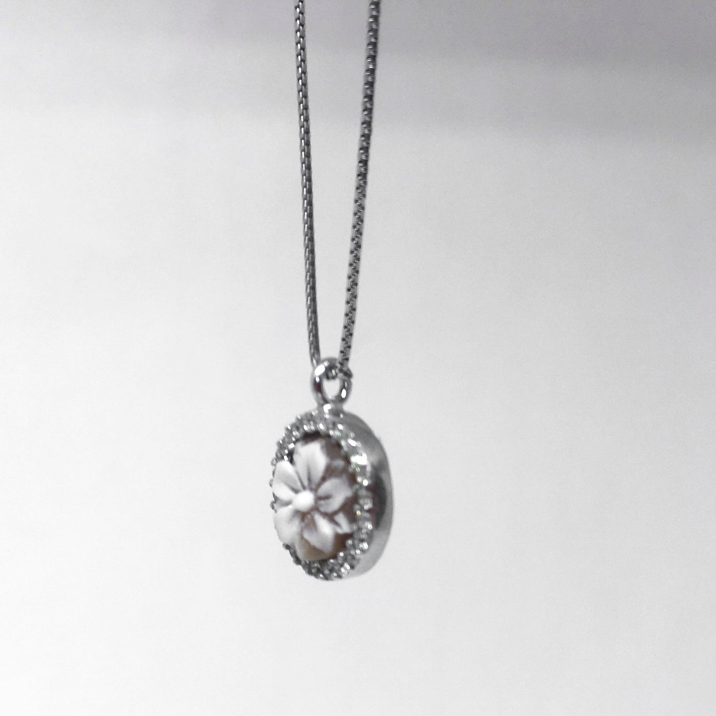 Italian Cameo Pendant Flower Cameo