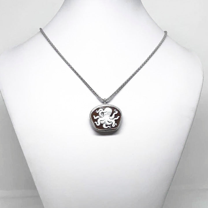 Pendant Brooch Cameo Engraving Octopus (also for men)