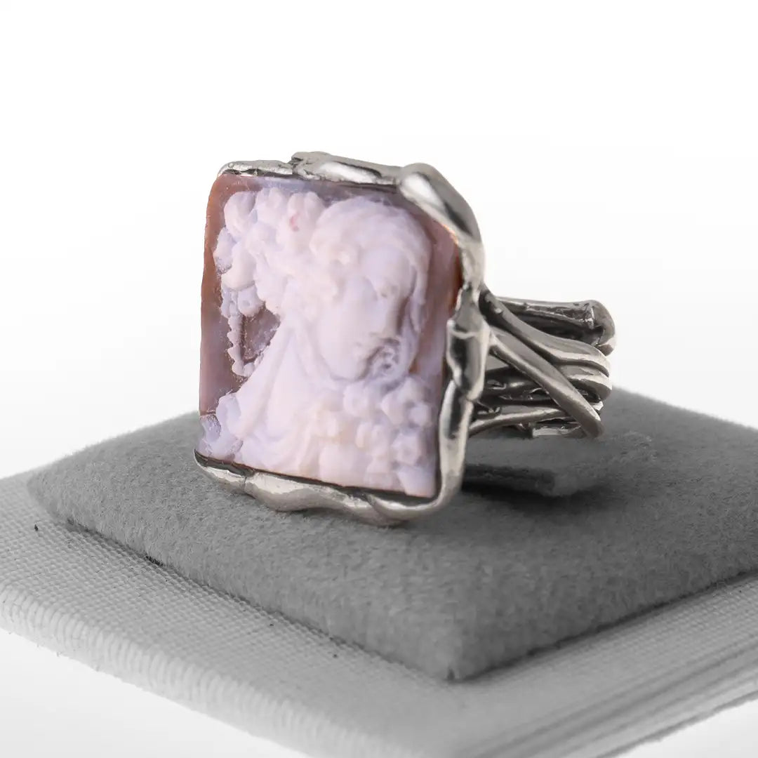 Anello Artistico Cammeo profilo donna
