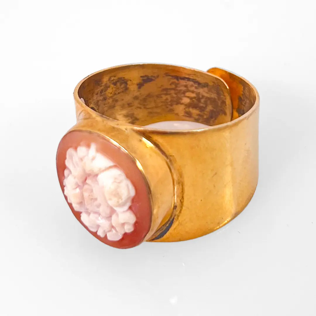 Artistic Cameo Ring Flowers
