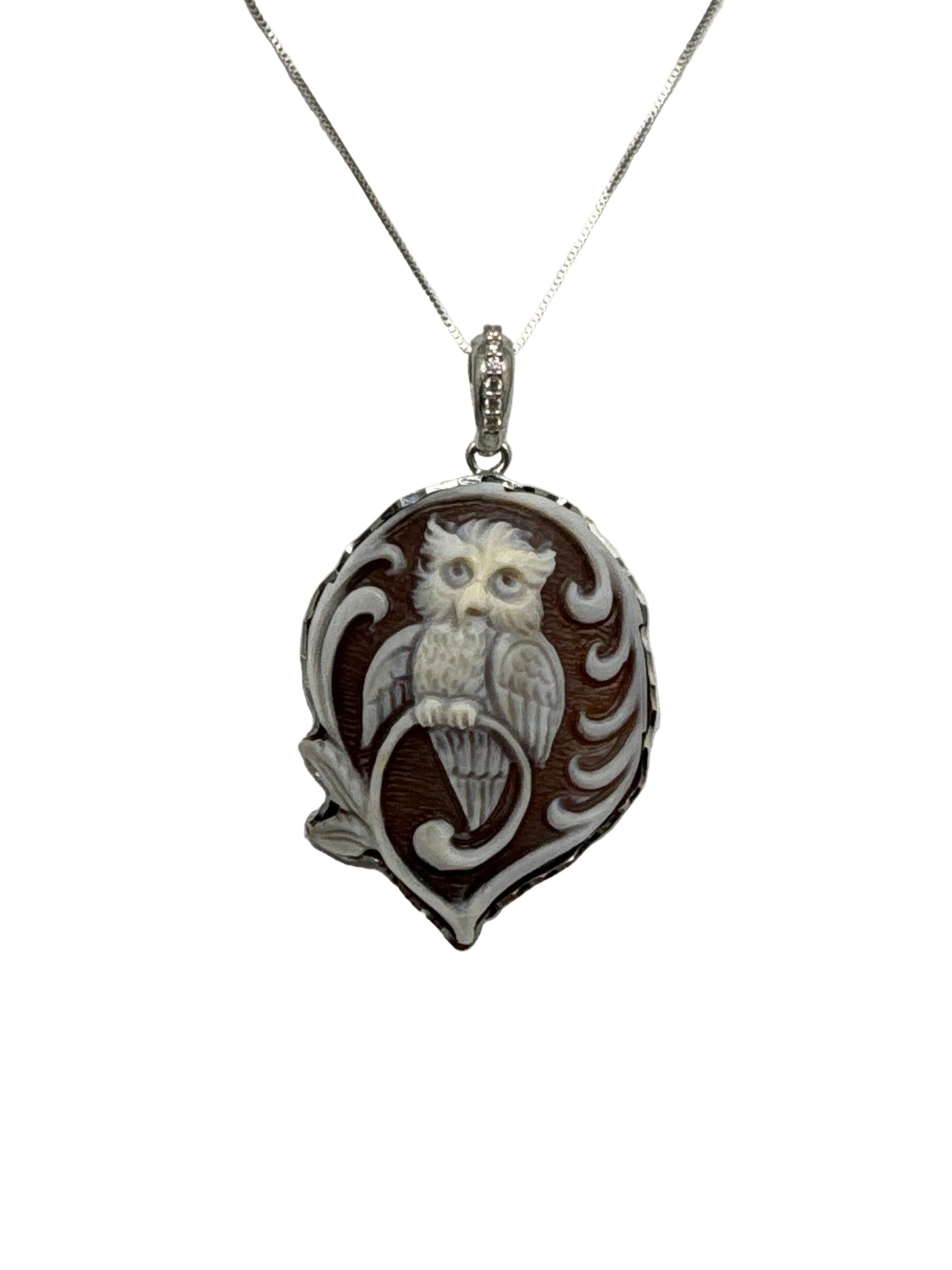 Pendente in Cammeo incisione "Gufo"