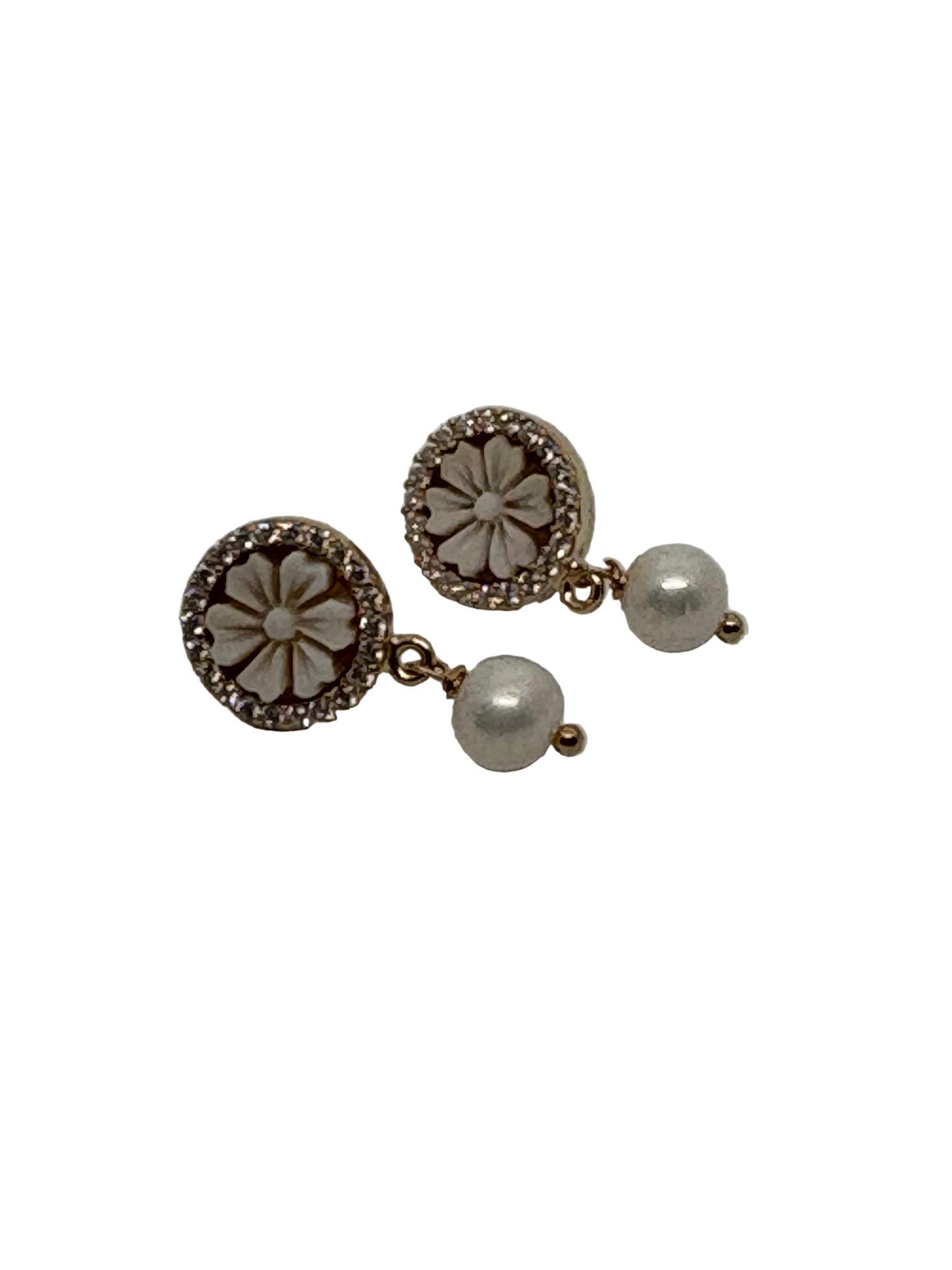 Orecchini in Cammeo incisione "Fiori"