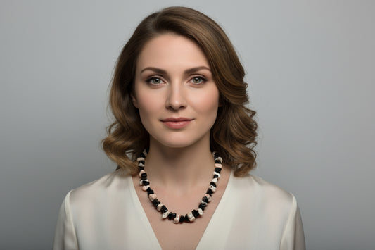 Collana in Corallo Rosa e Agata Nera