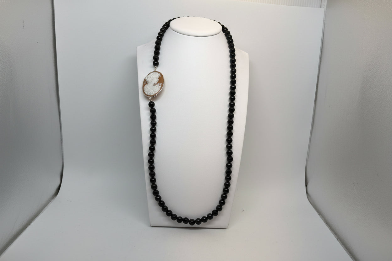 Collana in Agata e Cammeo incisione "Profilo di Donna"