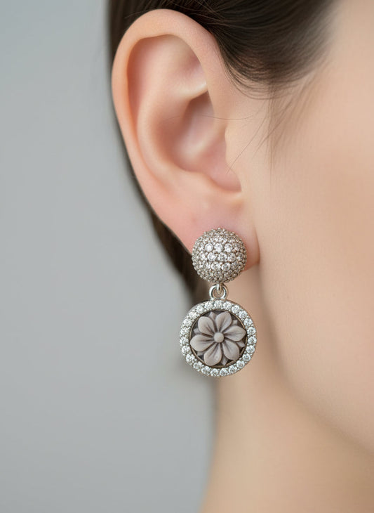 Orecchini in Cammeo incisione "Fiori"