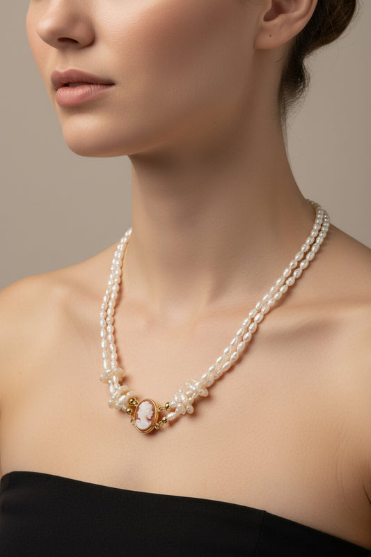 Collana in Perle e Cammeo incisione "Profilo di Donna"