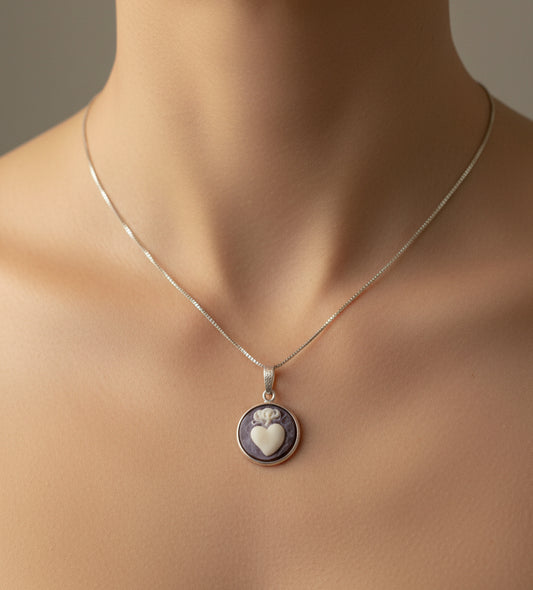 Pendente in Cammeo "Cuore Sacro"
