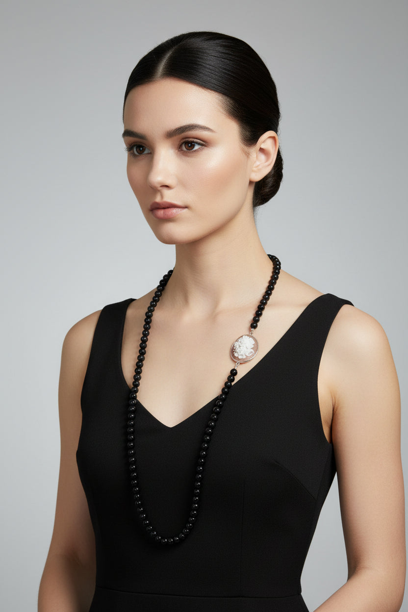 Collana in Agata e Cammeo incisione "Fiori"