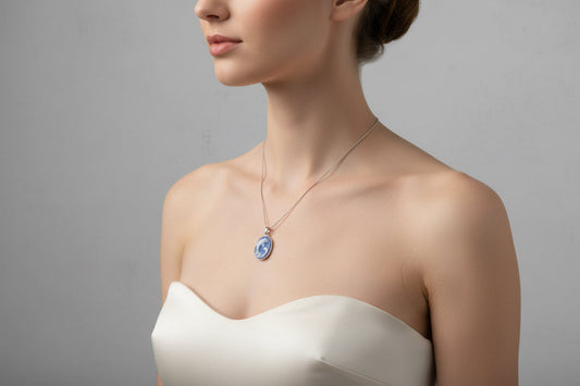 Cammeo Nudo in Agata incisione Delfino