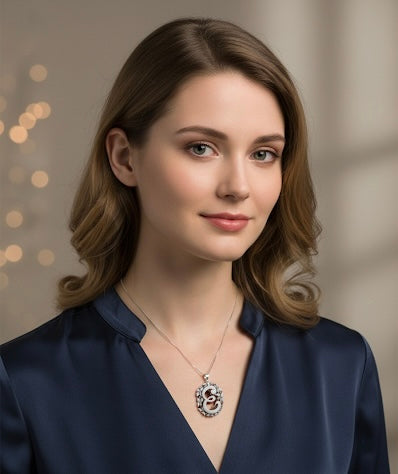 Pendente in Cammeo incisione "Lettere" E