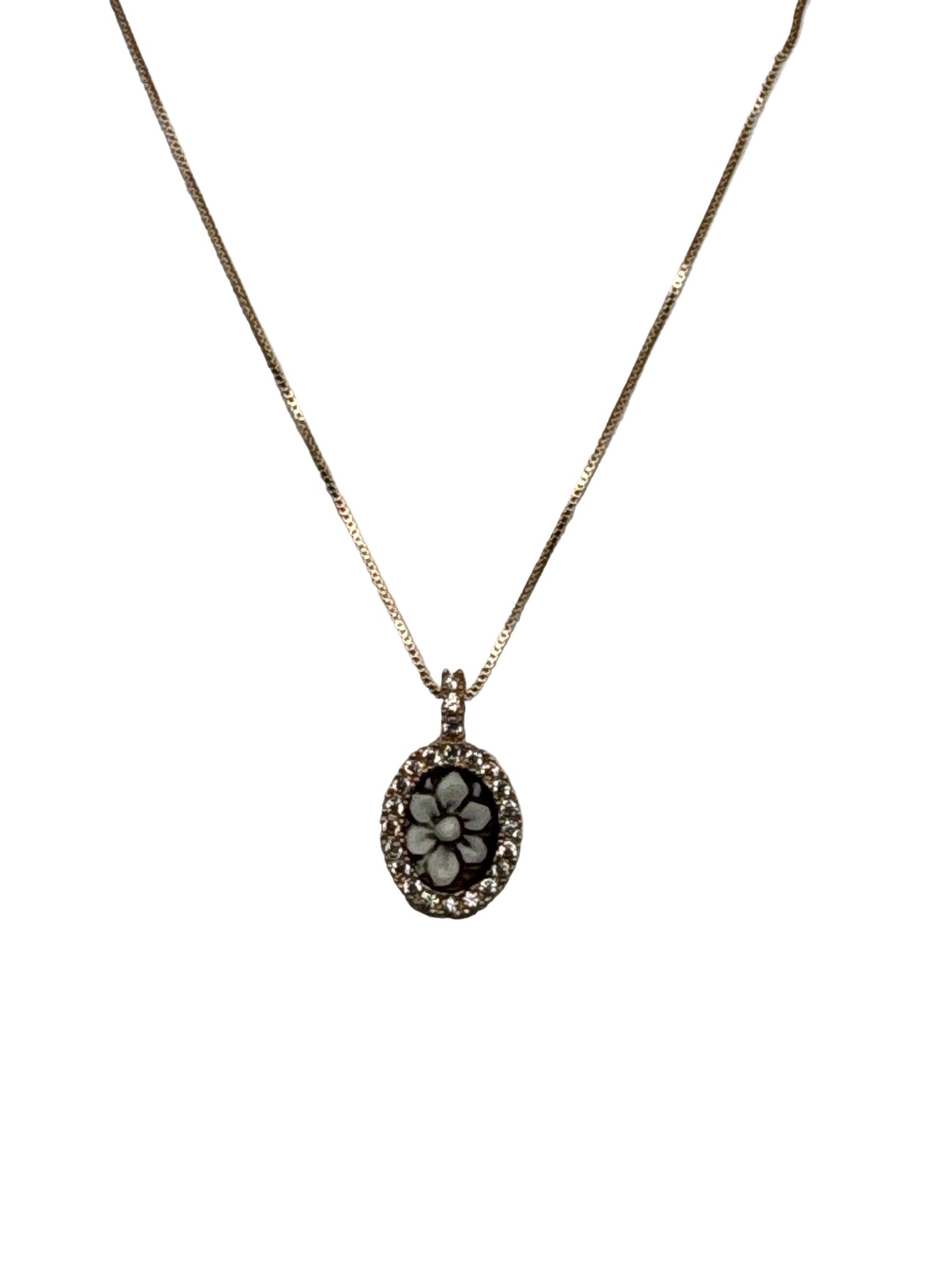 Collana in Cammeo incisione "Fiore"