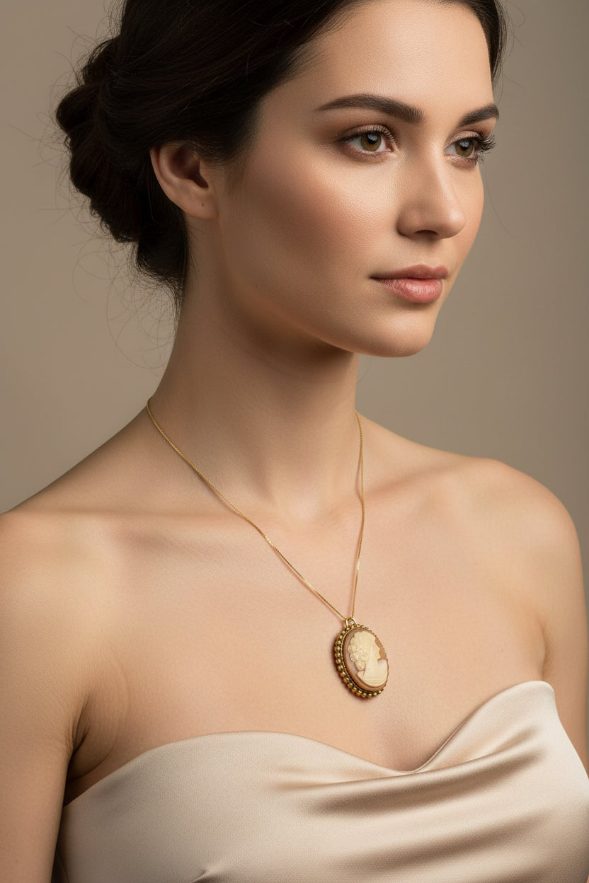 Spilla Pendente in Cammeo incisione "Profilo di Donna"