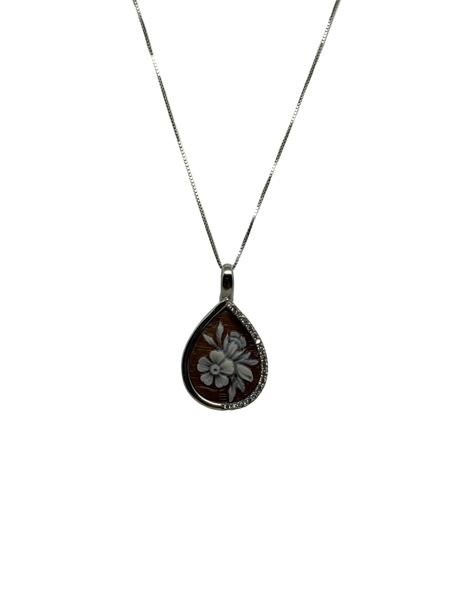 Collana in Cammeo incisione "Fiori"