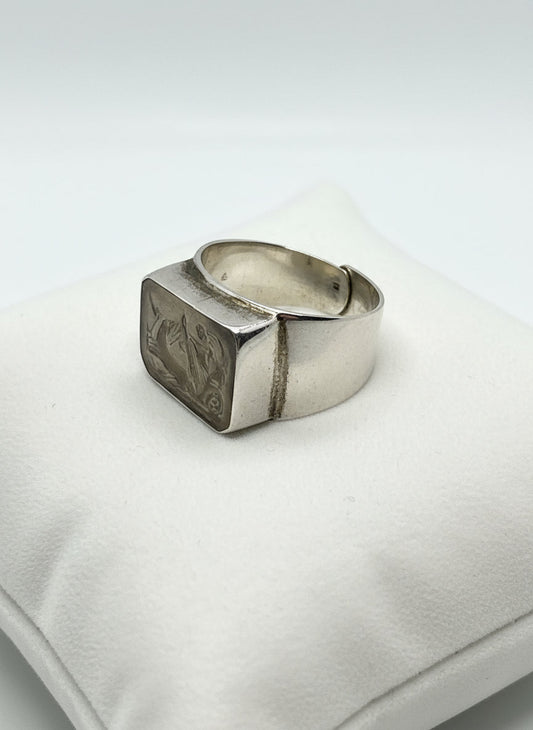 Anello in Cammeo e Pietra Lavica