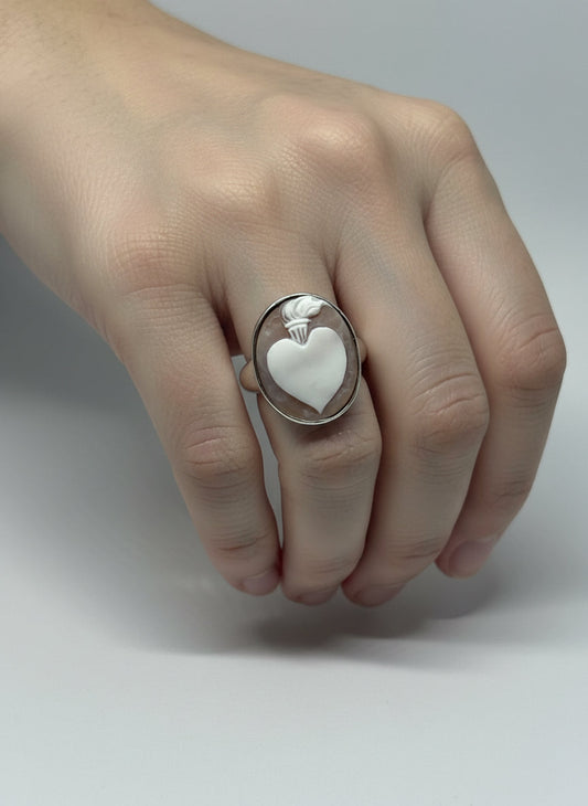 Anello in Cammeo Incisione "Cuore Sacro"