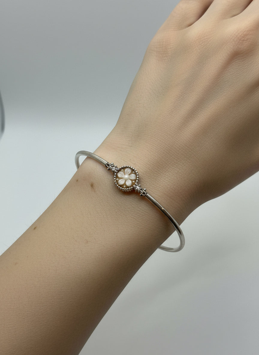 Bracciale in Cammeo incisione "Fiore"