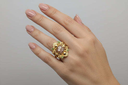 Anello in Cammeo incisione Fiori