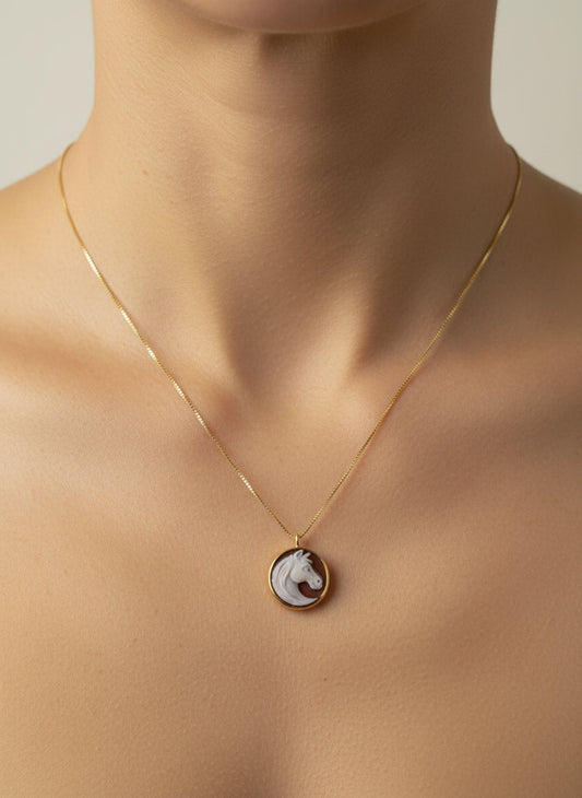 Collana in Cammeo incisione "Cavallo"