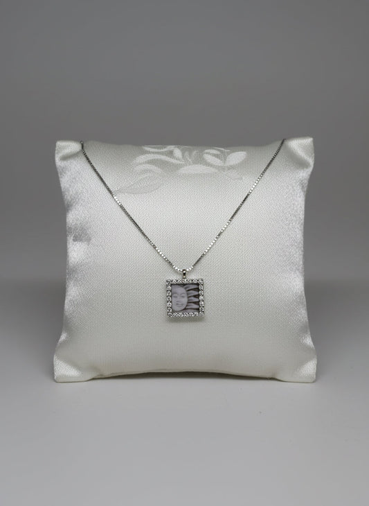 Collana in Cammeo incisione "Sole"