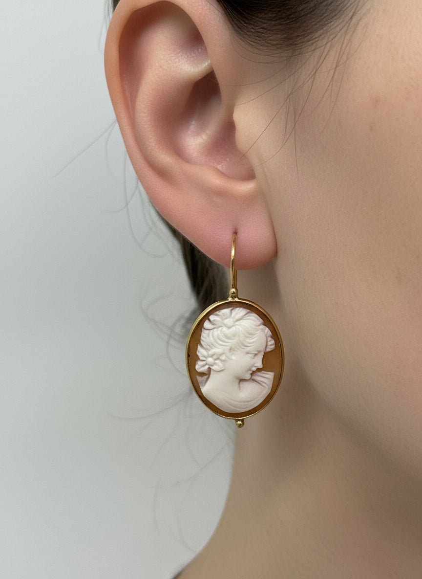 Orecchini in Cammeo incisione "Profilo di Donna"